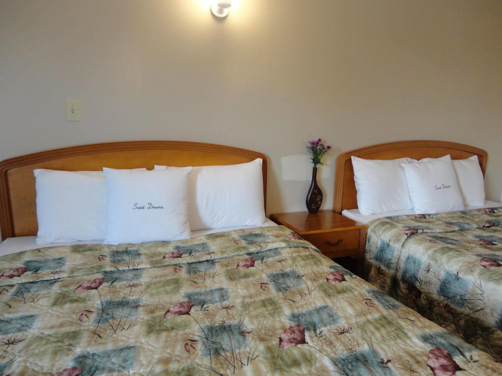 Good Night Inn ポートコルボーン エクステリア 写真