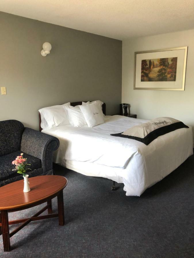 Good Night Inn ポートコルボーン エクステリア 写真